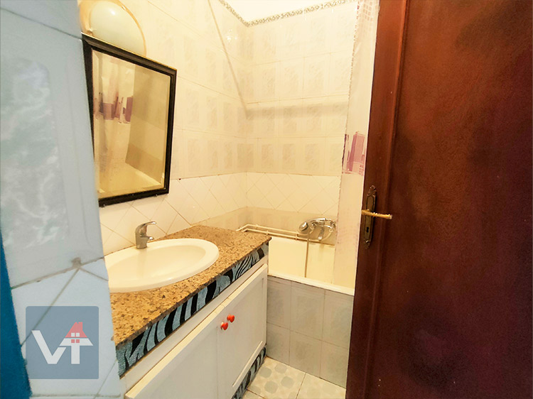 S+2 au center ville A 3 minutes à pied de la plage