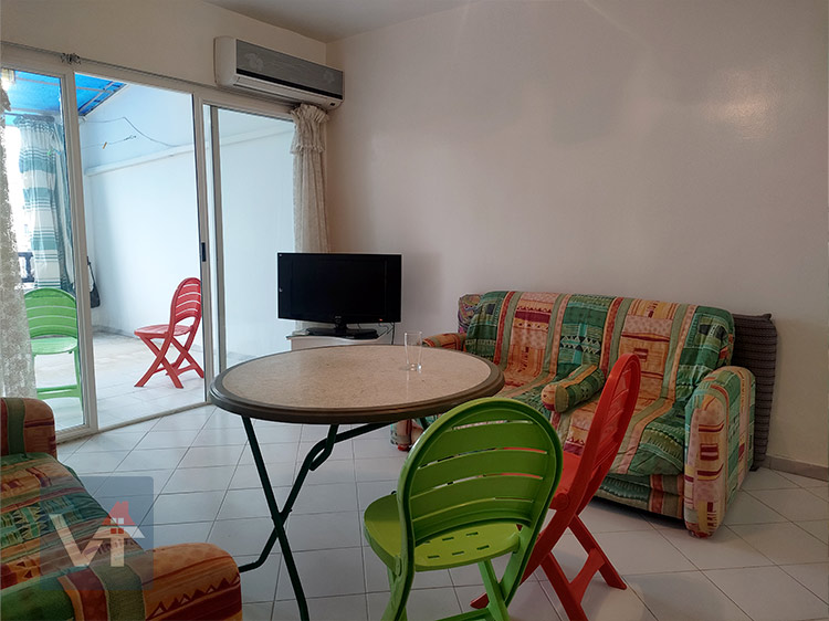 Appartement à louer au port de plaisance s+1 résidence Tabarka